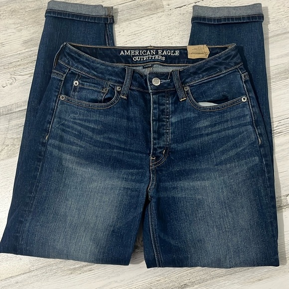 American Eagle Vintage High Rise Jeans Size 2.  NWT - Picture 1 of 11